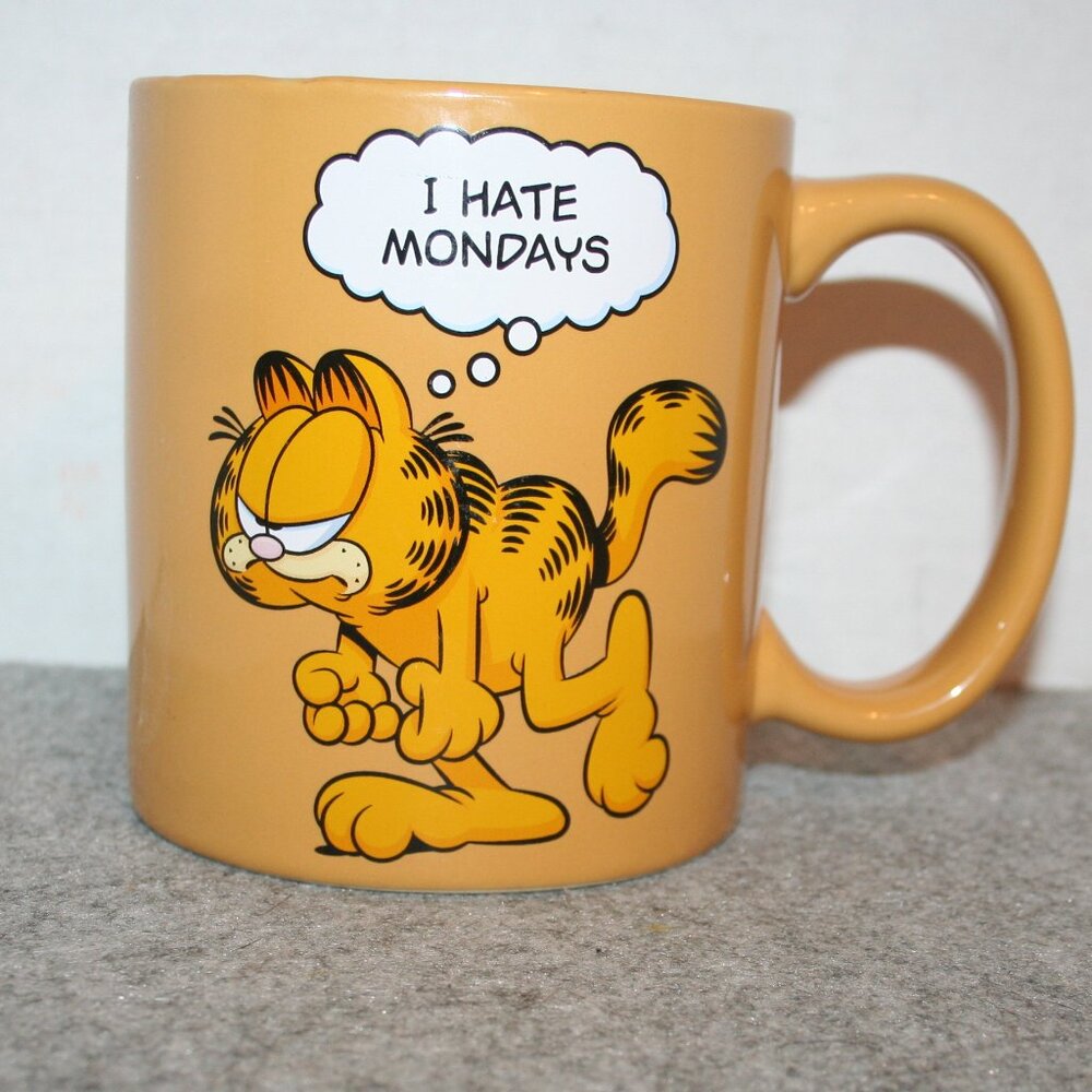 Garfield I Hate Mondays Yellow Oversize Ceramic Coffee Mug 24 oz